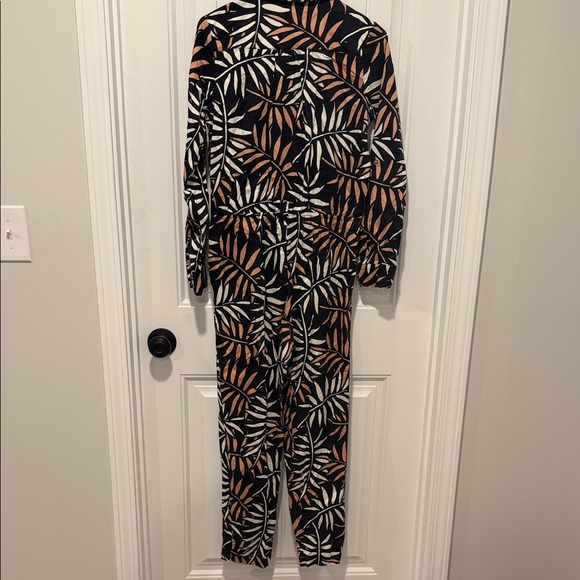 G by Giuliana Black and Tan Leaf Print Jumpsuit - Picture 4 of 9